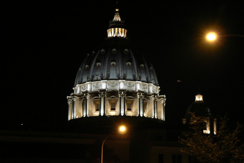 36 Piazza San Pietro